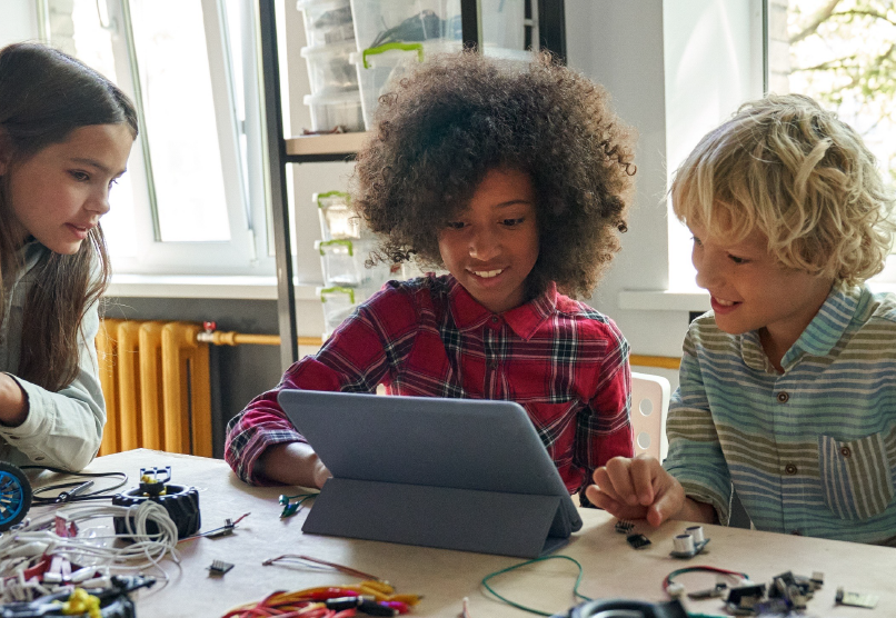 Barriers to pursuing STEM persist