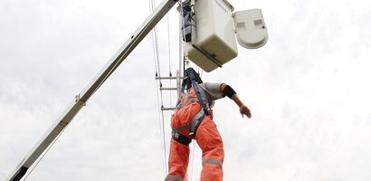 您应该了解的坠落防护的演变与救援方面的突破
