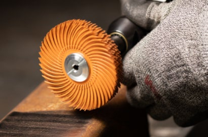 金属除锈还在用钢丝刷？这份&ldquo;无痛&rdquo;金属研磨加工方案请收好！