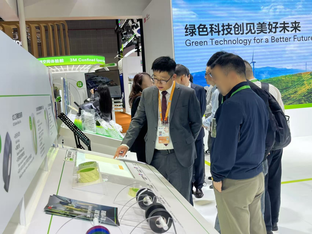 第七届进博会3M电力产品展位现场2