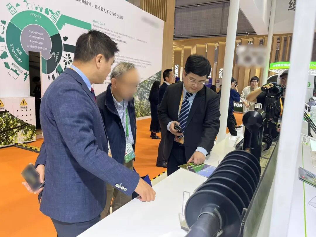 第七届进博会3M电力产品展位现场1